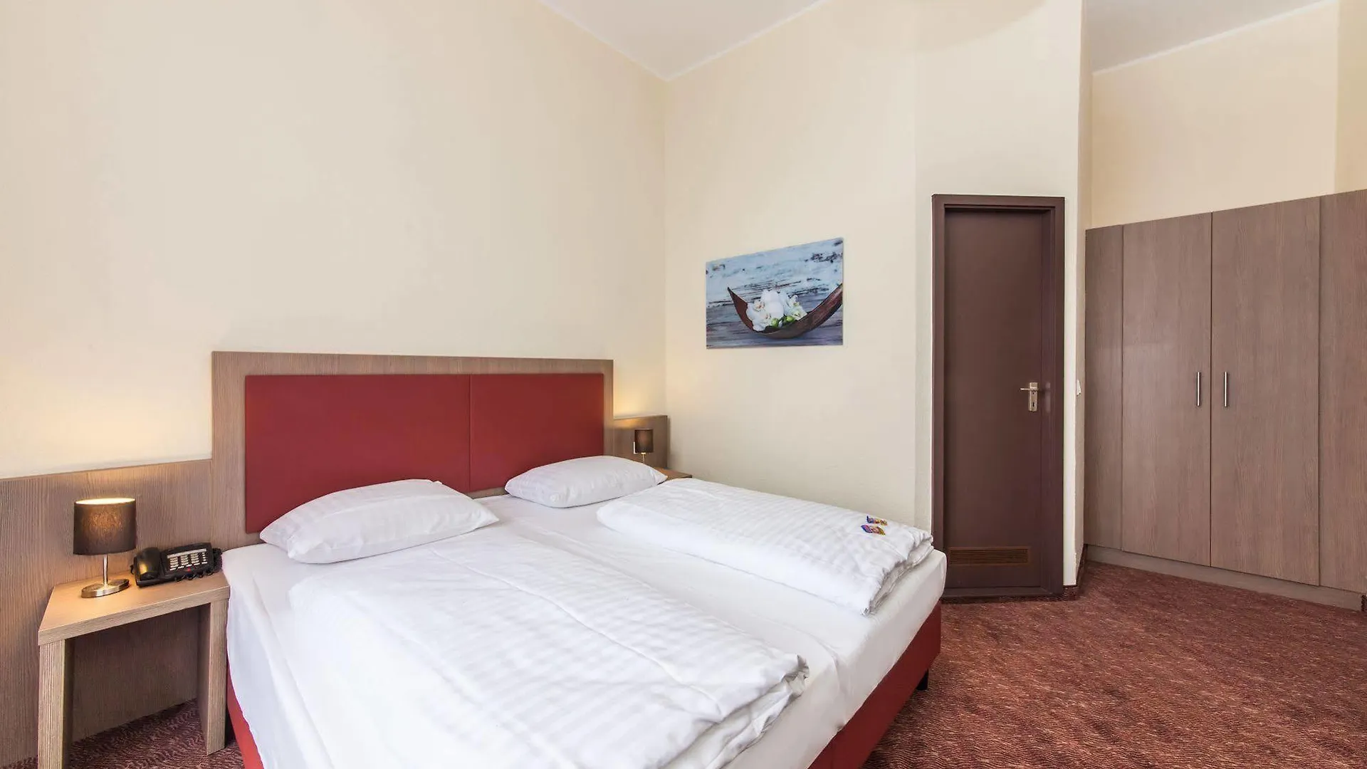 Hotel Maxim Duesseldorf City 3*, Düsseldorf