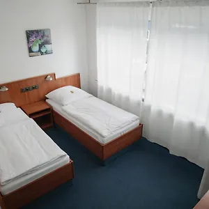 *** Bed and breakfast Airport Lounge Alemania