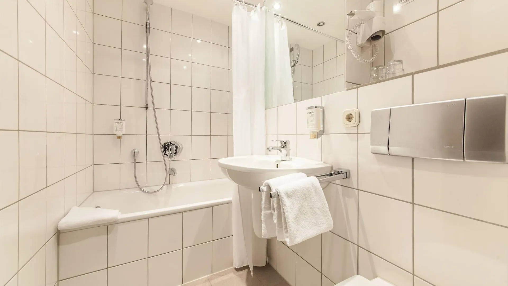 ***  Hotel Maxim Düsseldorf City Deutschland